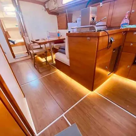 Hotel na wodzie Boat And Breakfast Palermo