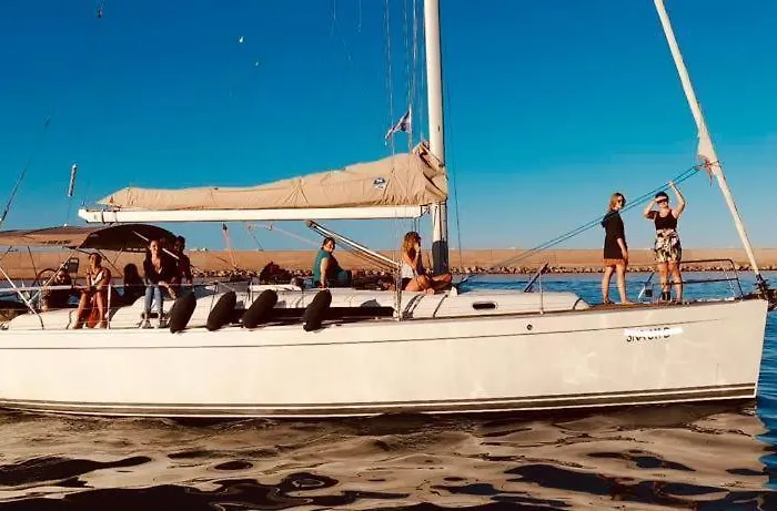 Boat And Breakfast Botel Palermo